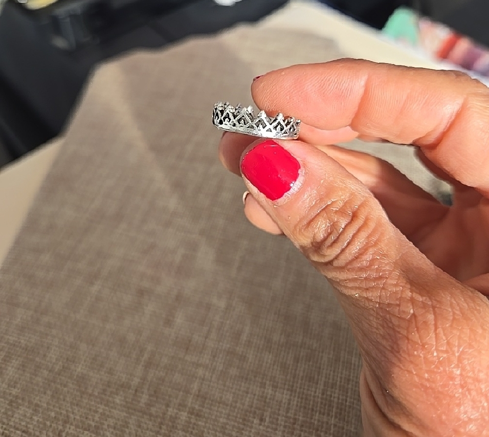 Silver Crown Ring - Picture 4 of 6